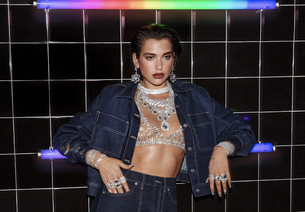 Dua Lipa - Collaboration - Marque Pepe Jeans