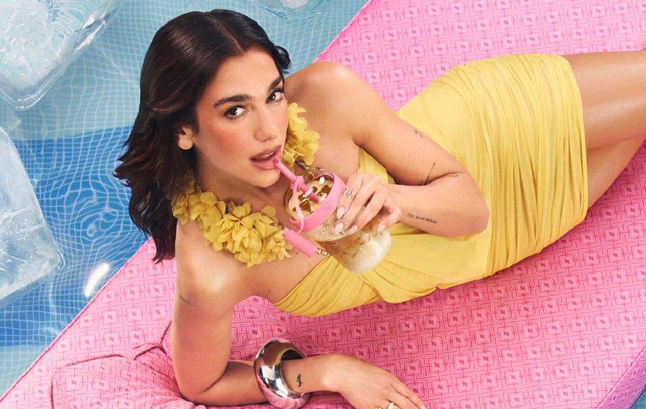 Dua Lipa - Nespresso - Campagne Vertuo World