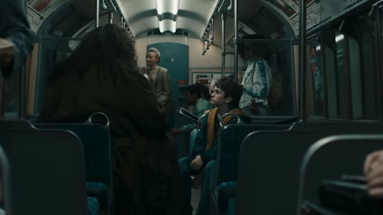 Scène d'Hagrid et Harry dans le métro londonien - Série Harry Potter