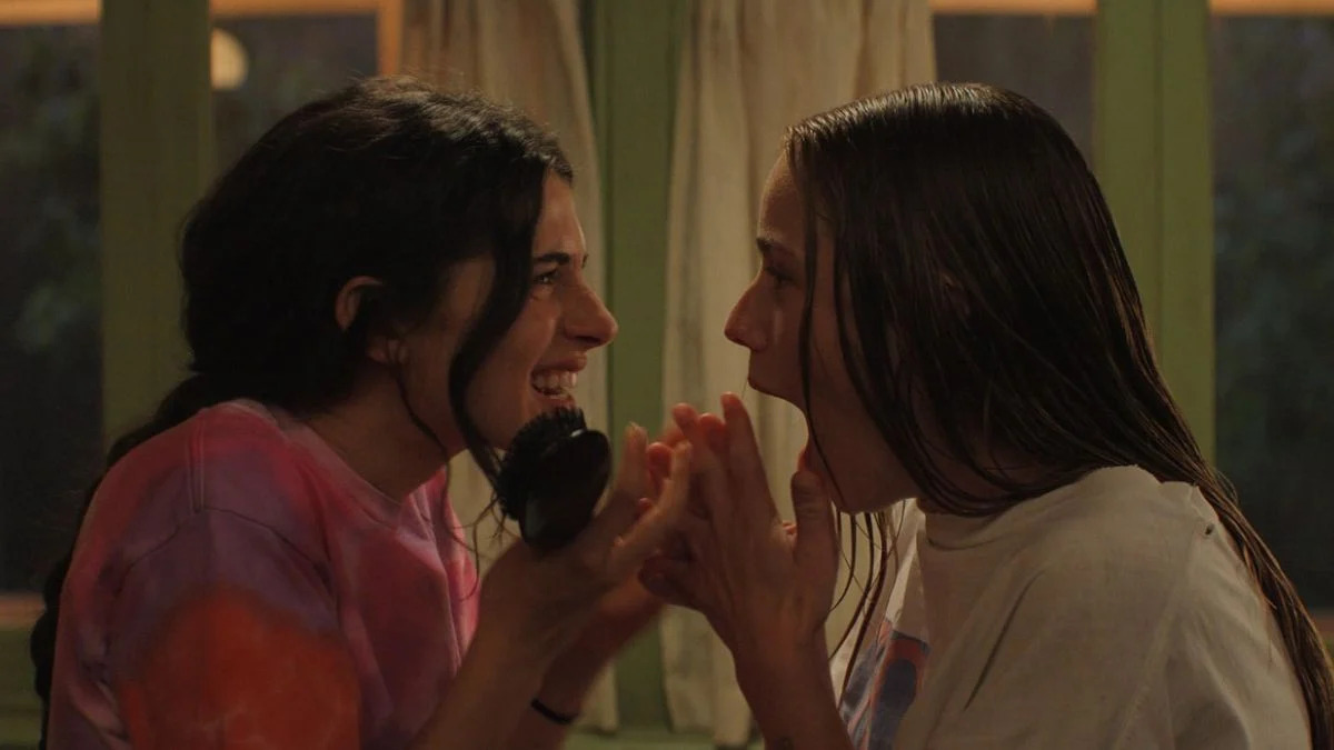 Esthétique naturelle estivale - « Sterling Point » - Série - Prime Video