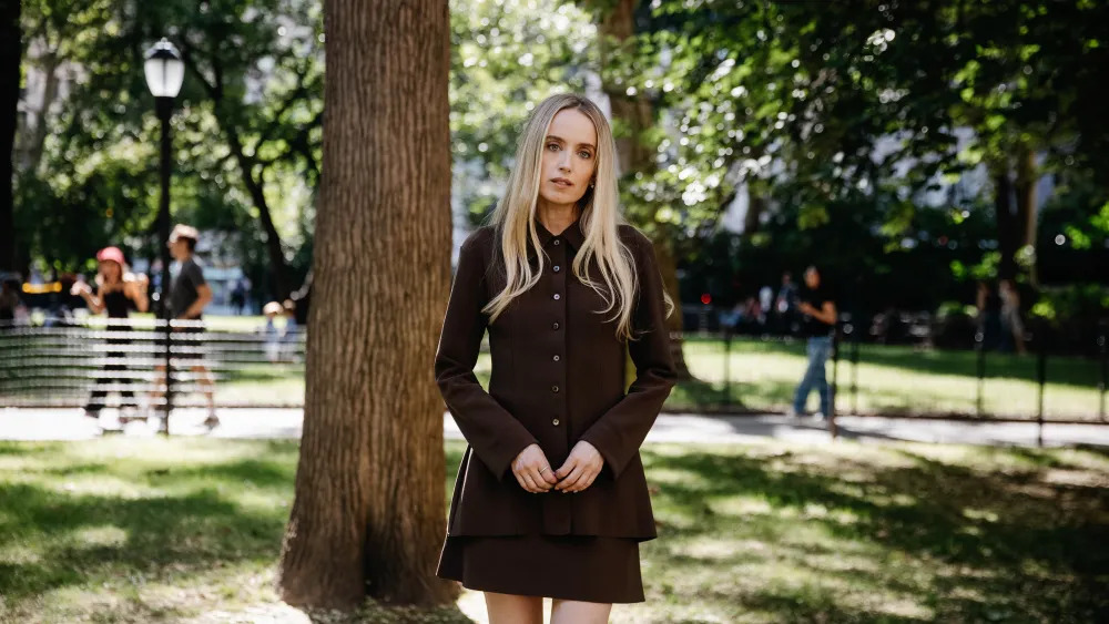Megan Park - Réalisatrice - « Sterling Point » - Série - Prime Video
